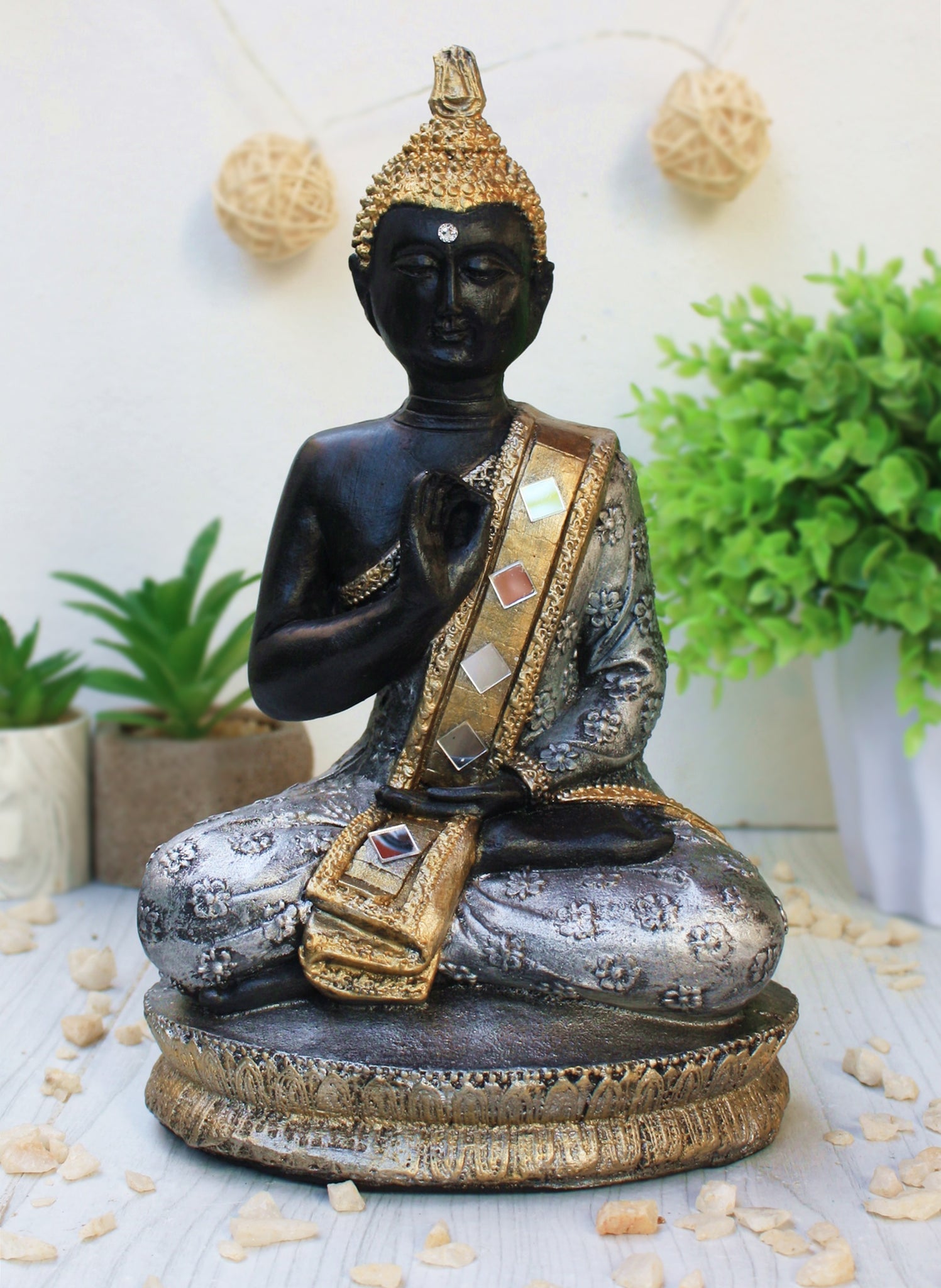 Buda Trono Plateado - Vitarka Mudra